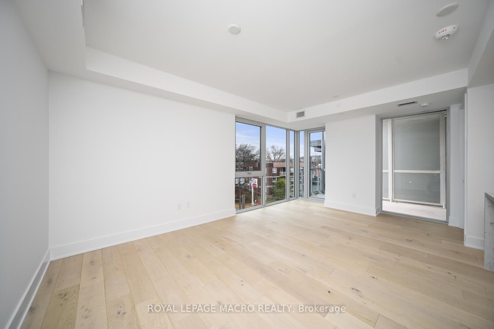346 Davenport Road, Unit 403 thumbnail 3
