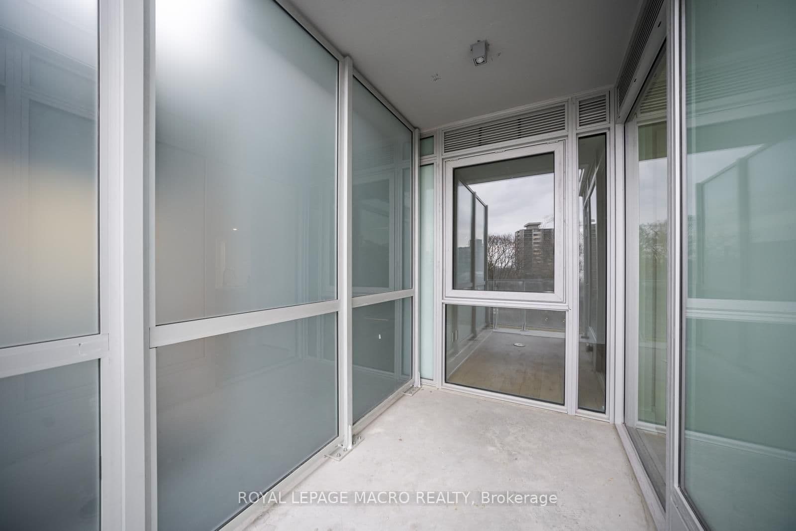 346 Davenport Road, Unit 403 thumbnail 32