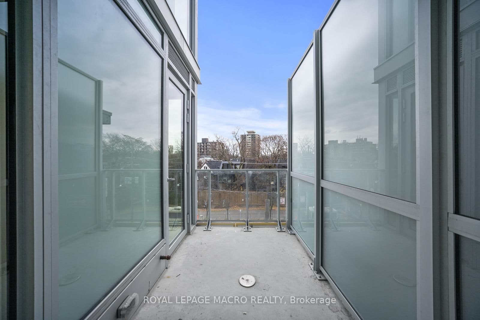 346 Davenport Road, Unit 403 thumbnail 33