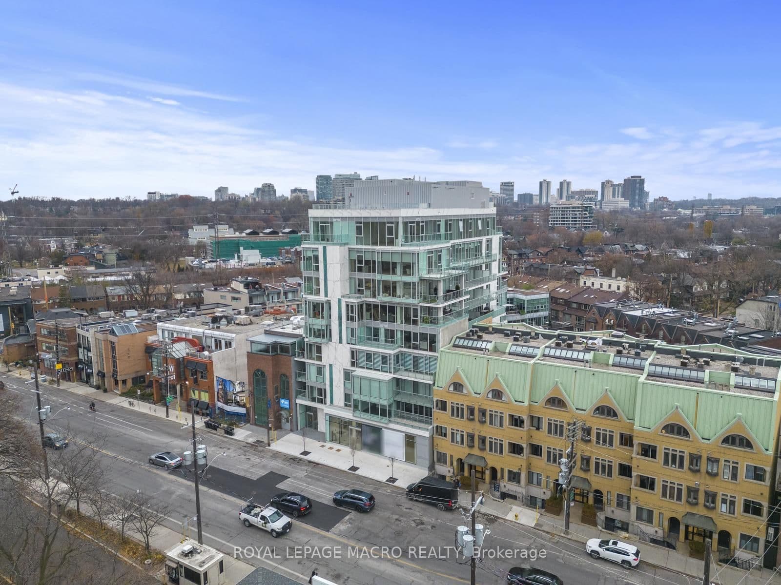 346 Davenport Road, Unit 403 thumbnail 6