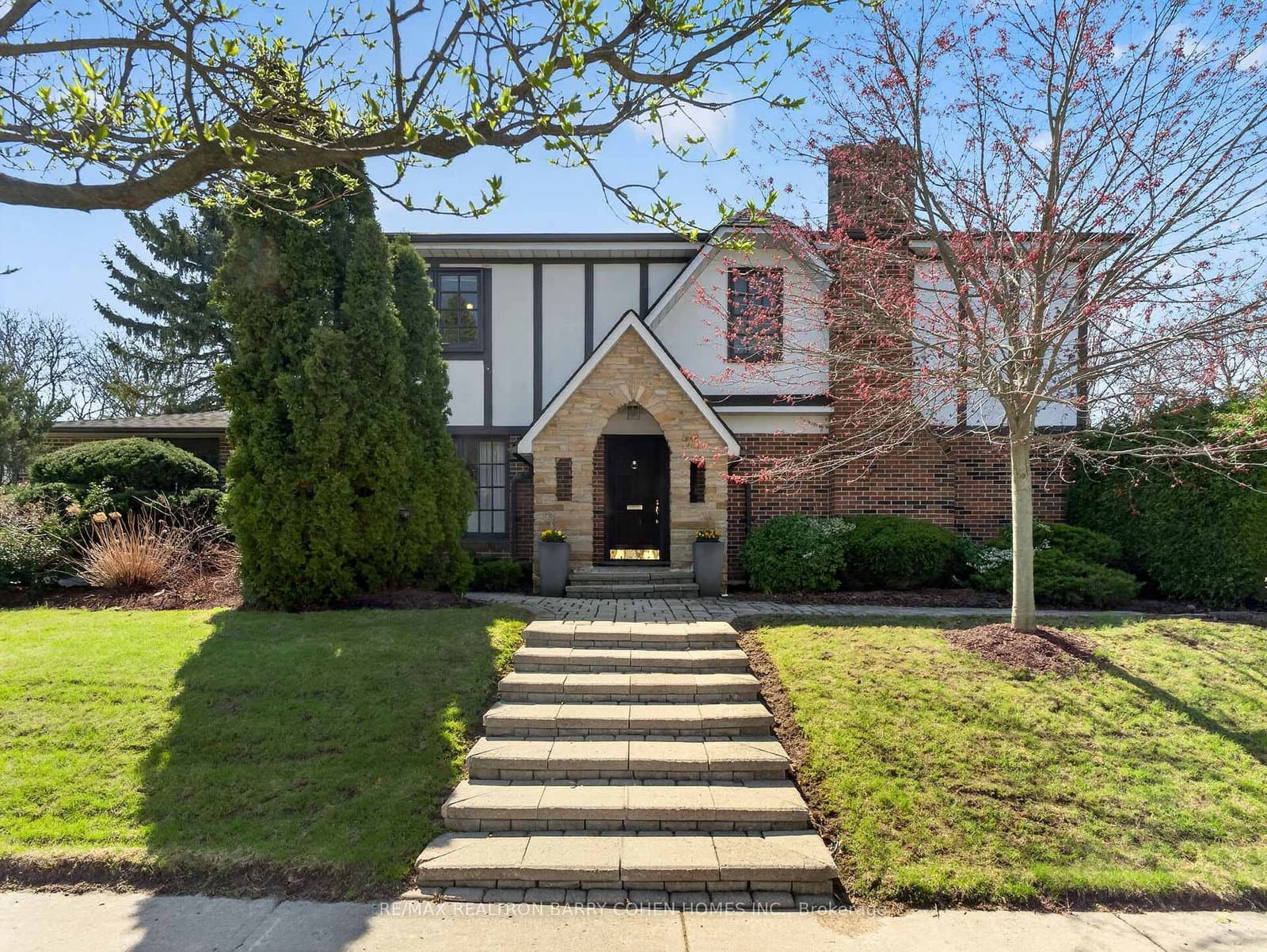 25 Harlington Road - Image 1