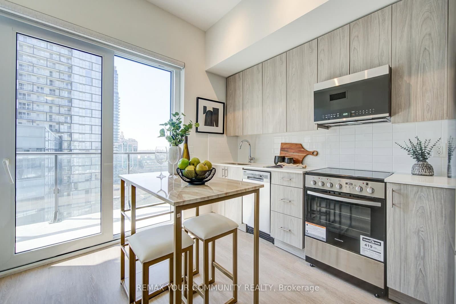 15 Ellerslie Avenue, Unit 1403 thumbnail 8
