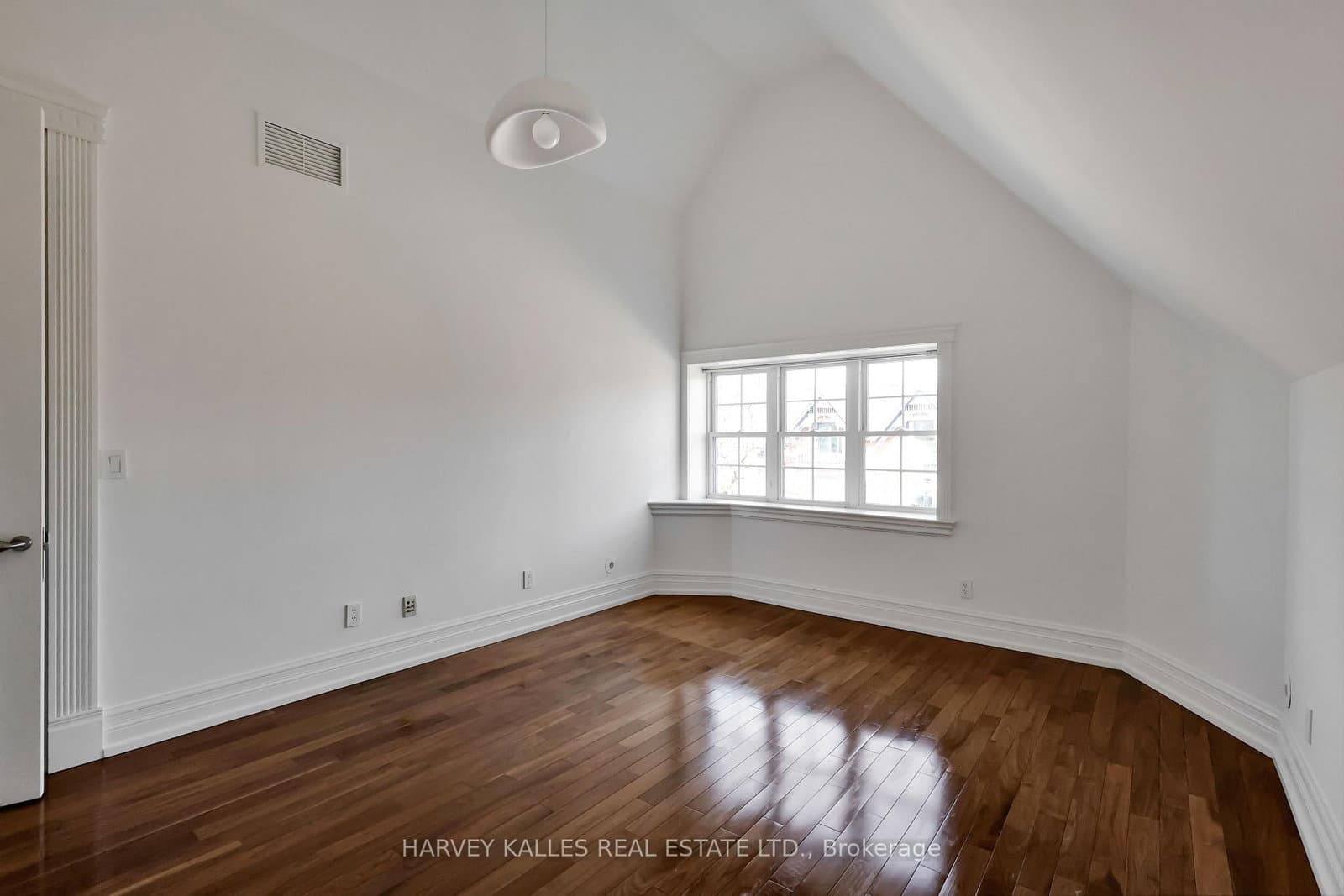 140 Bedford Road thumbnail 41