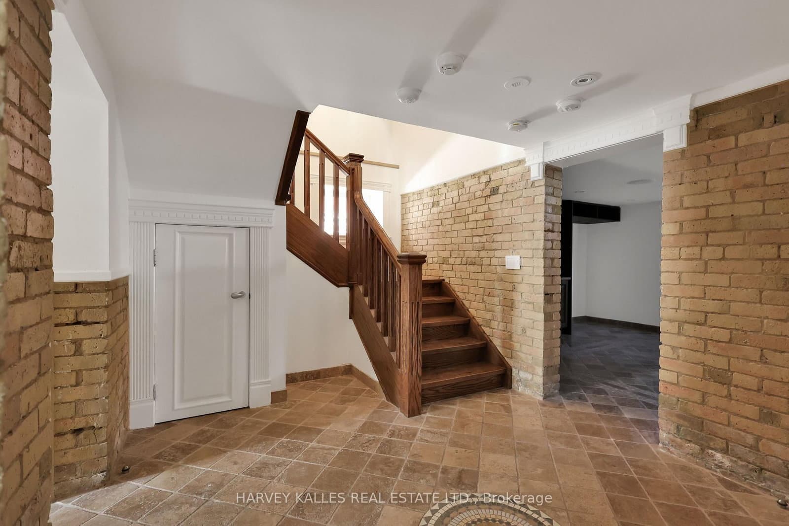 140 Bedford Road thumbnail 42