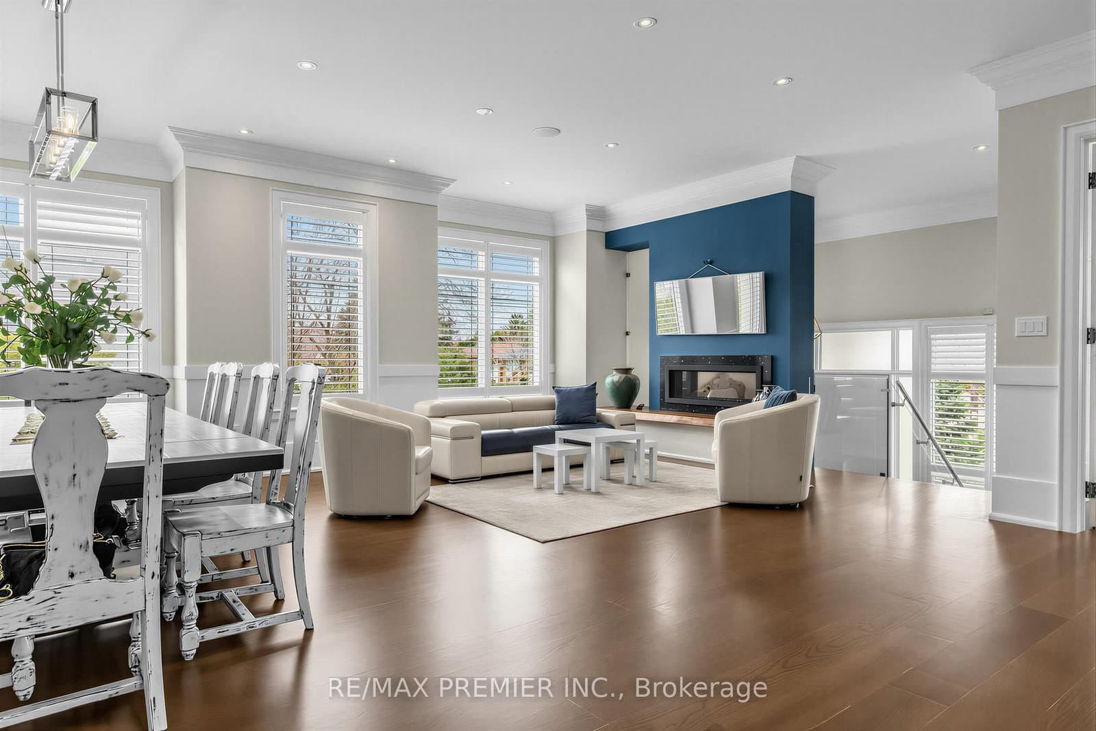 111 Codsell Avenue thumbnail 32