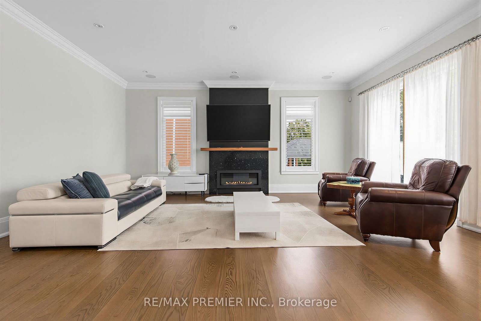111 Codsell Avenue thumbnail 33