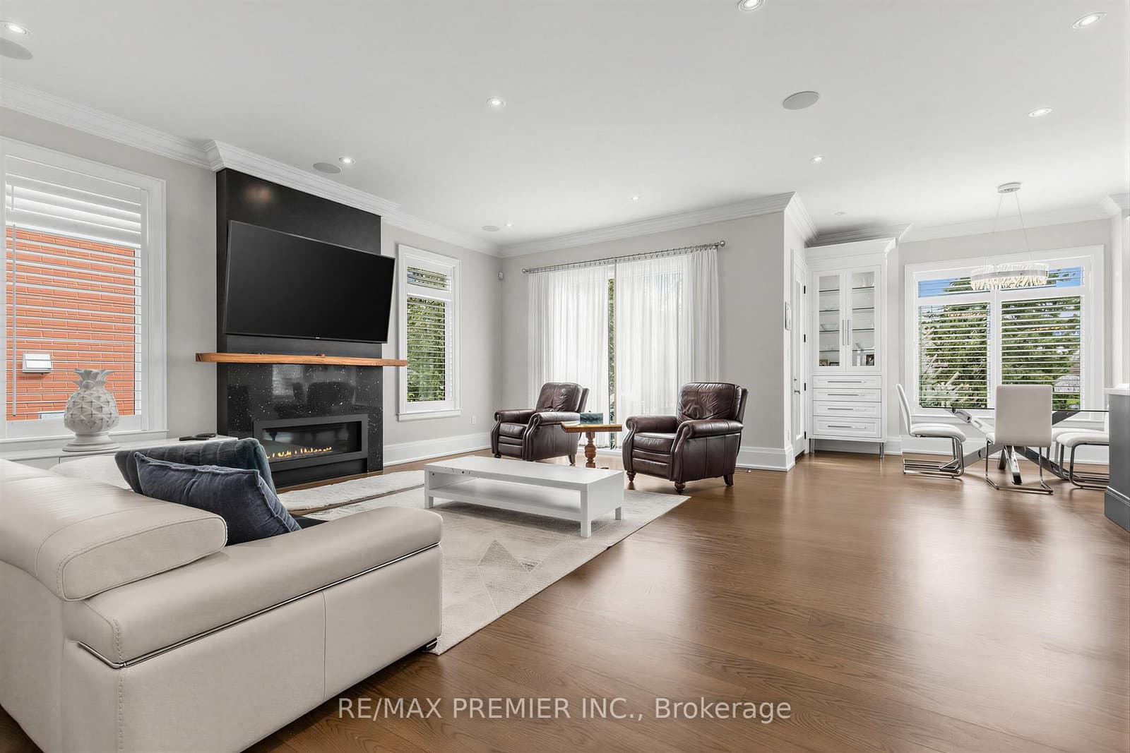 111 Codsell Avenue thumbnail 34