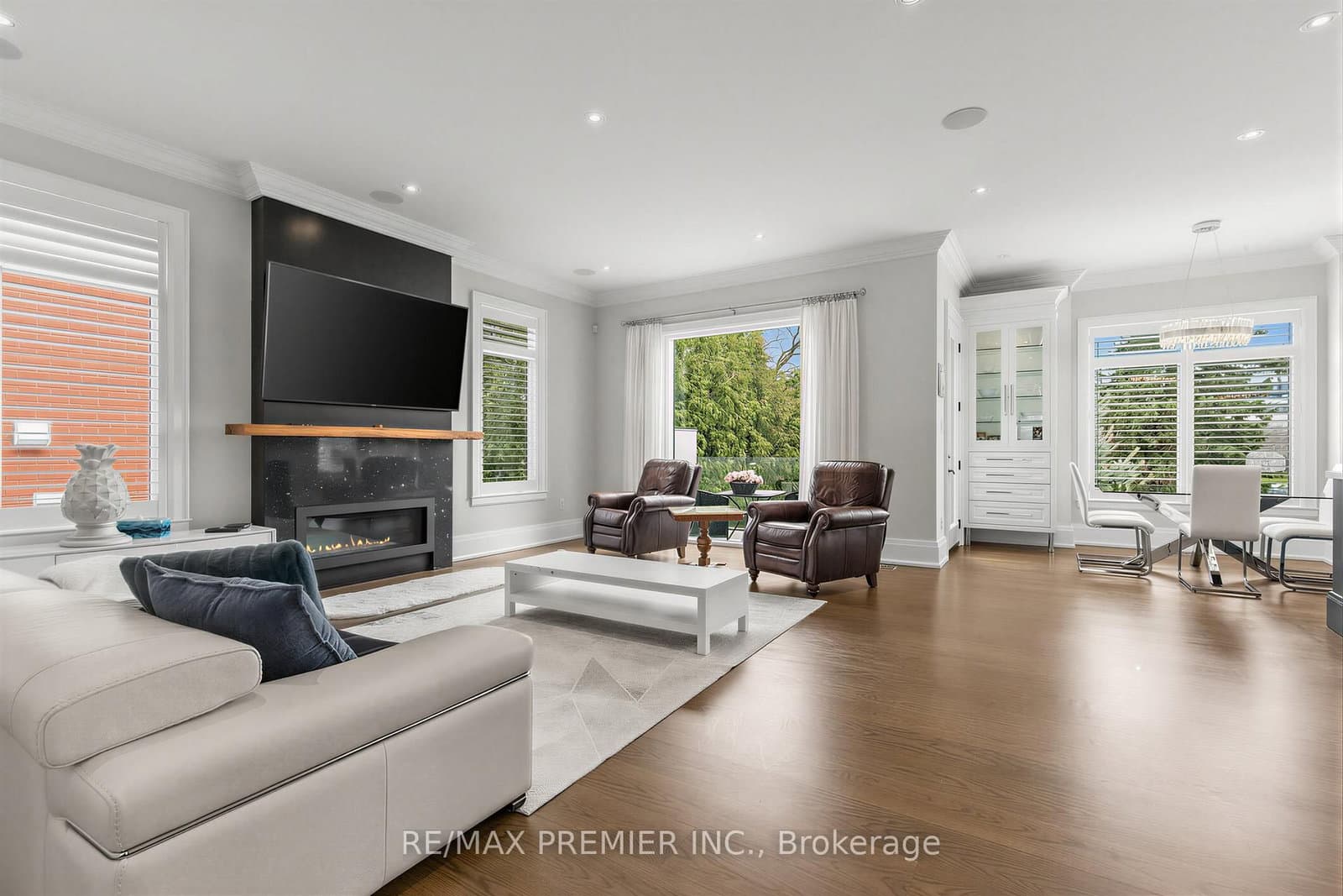111 Codsell Avenue thumbnail 37