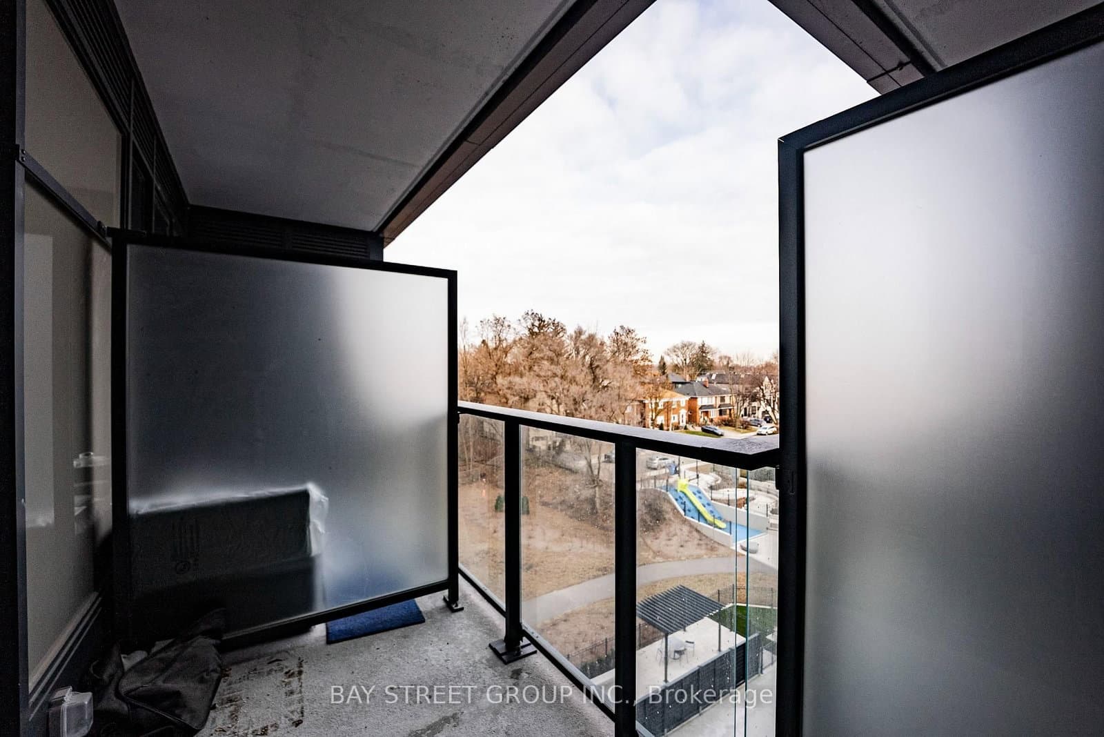 250 Lawrence Avenue W, Unit 526 thumbnail 16