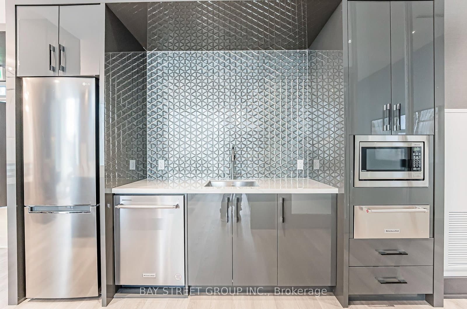 250 Lawrence Avenue W, Unit 526 thumbnail 30