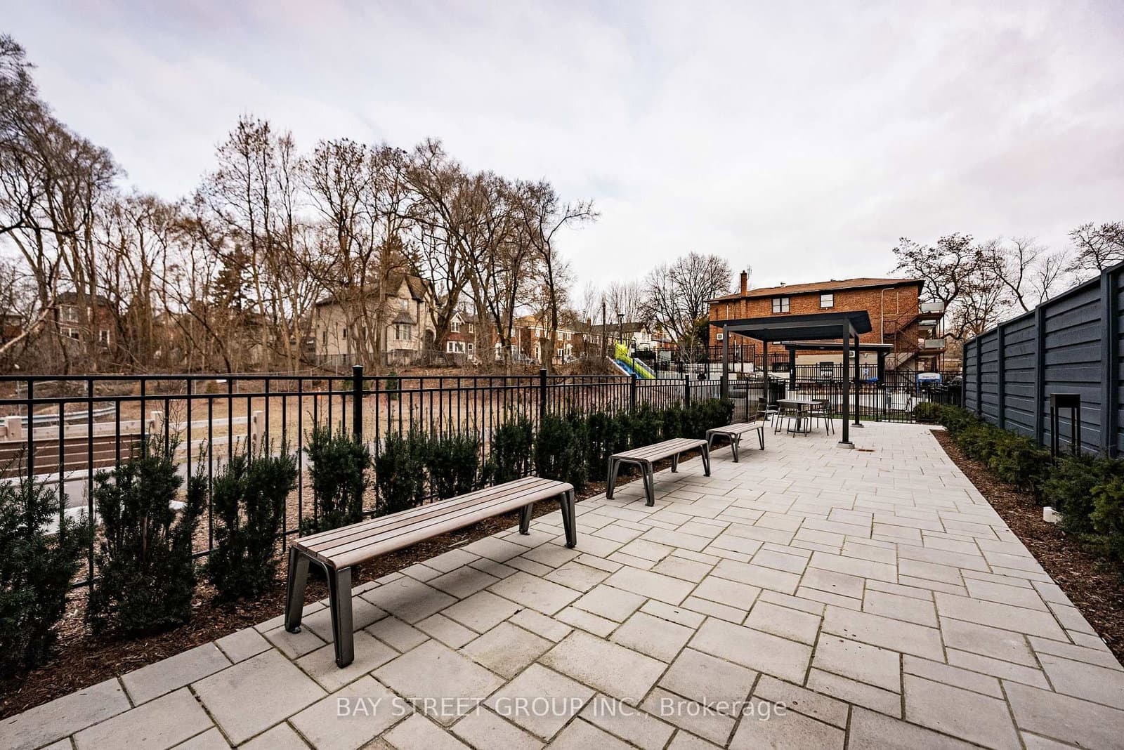 250 Lawrence Avenue W, Unit 526 thumbnail 32
