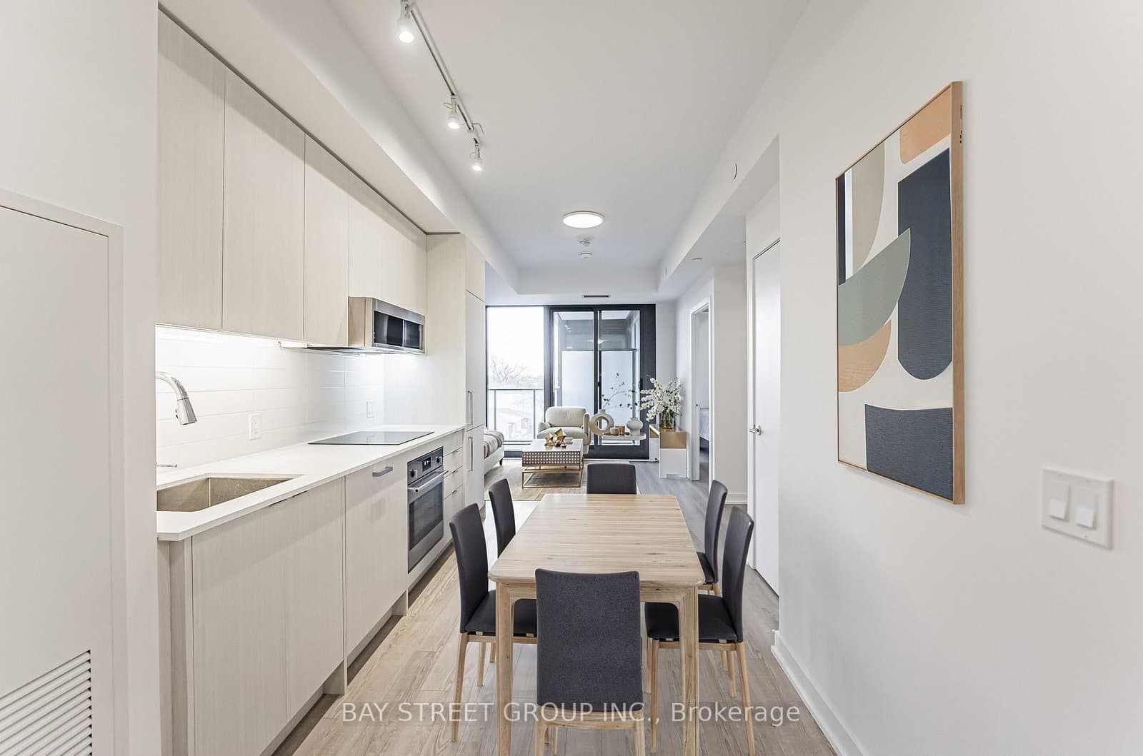 250 Lawrence Avenue W, Unit 526 thumbnail 5