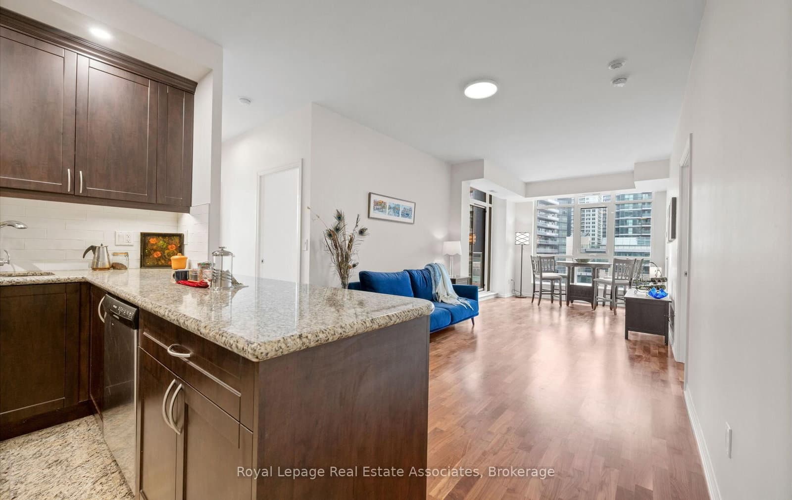 21 Grand Magazine Street, Unit 908 thumbnail 13