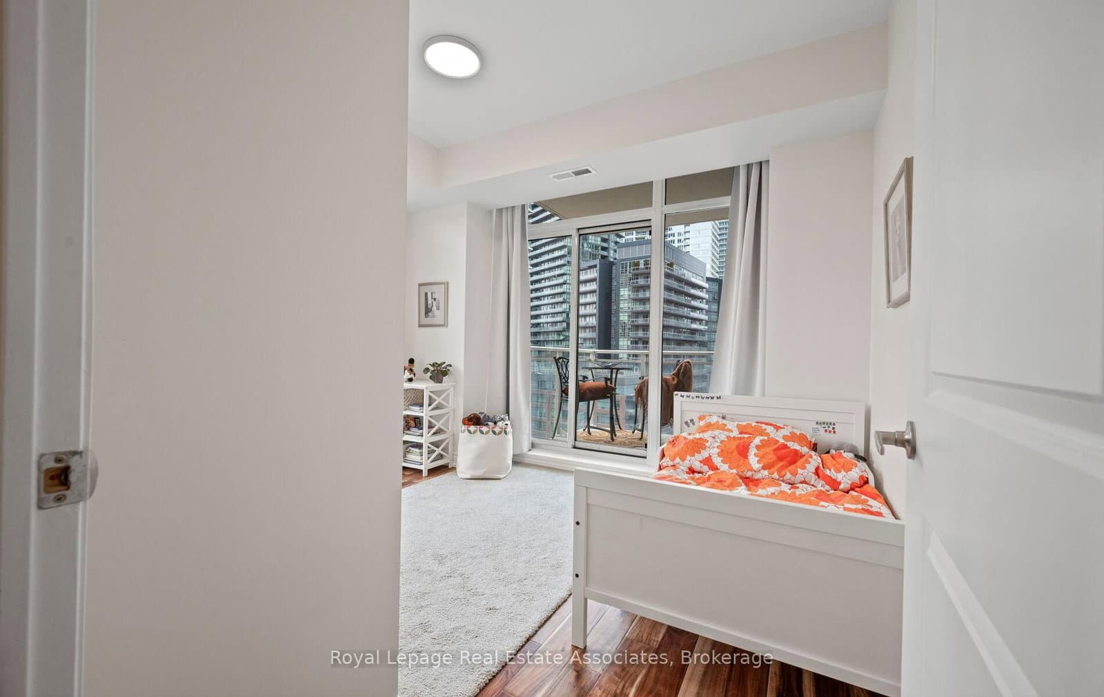 21 Grand Magazine Street, Unit 908 thumbnail 23