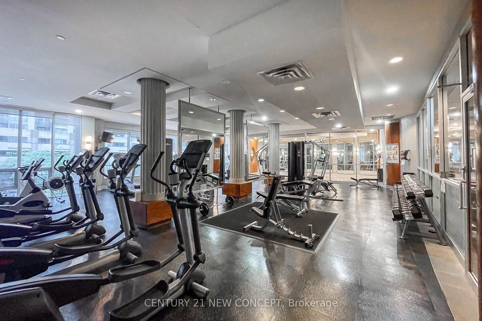 761 Bay Street, Unit 404 thumbnail 19