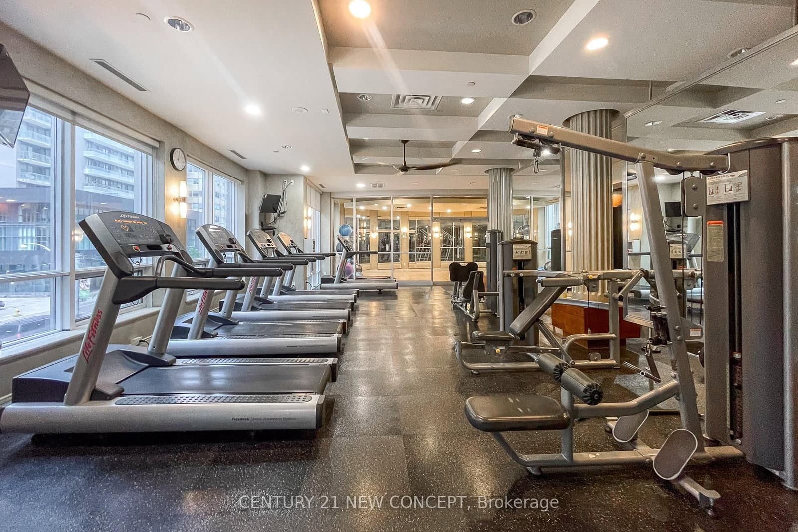 761 Bay Street, Unit 404 thumbnail 21