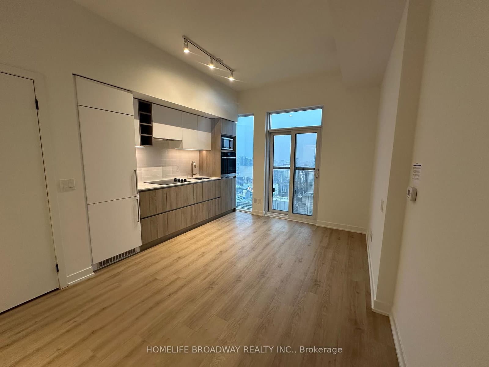 319 Jarvis Street, Unit PH5 thumbnail 4