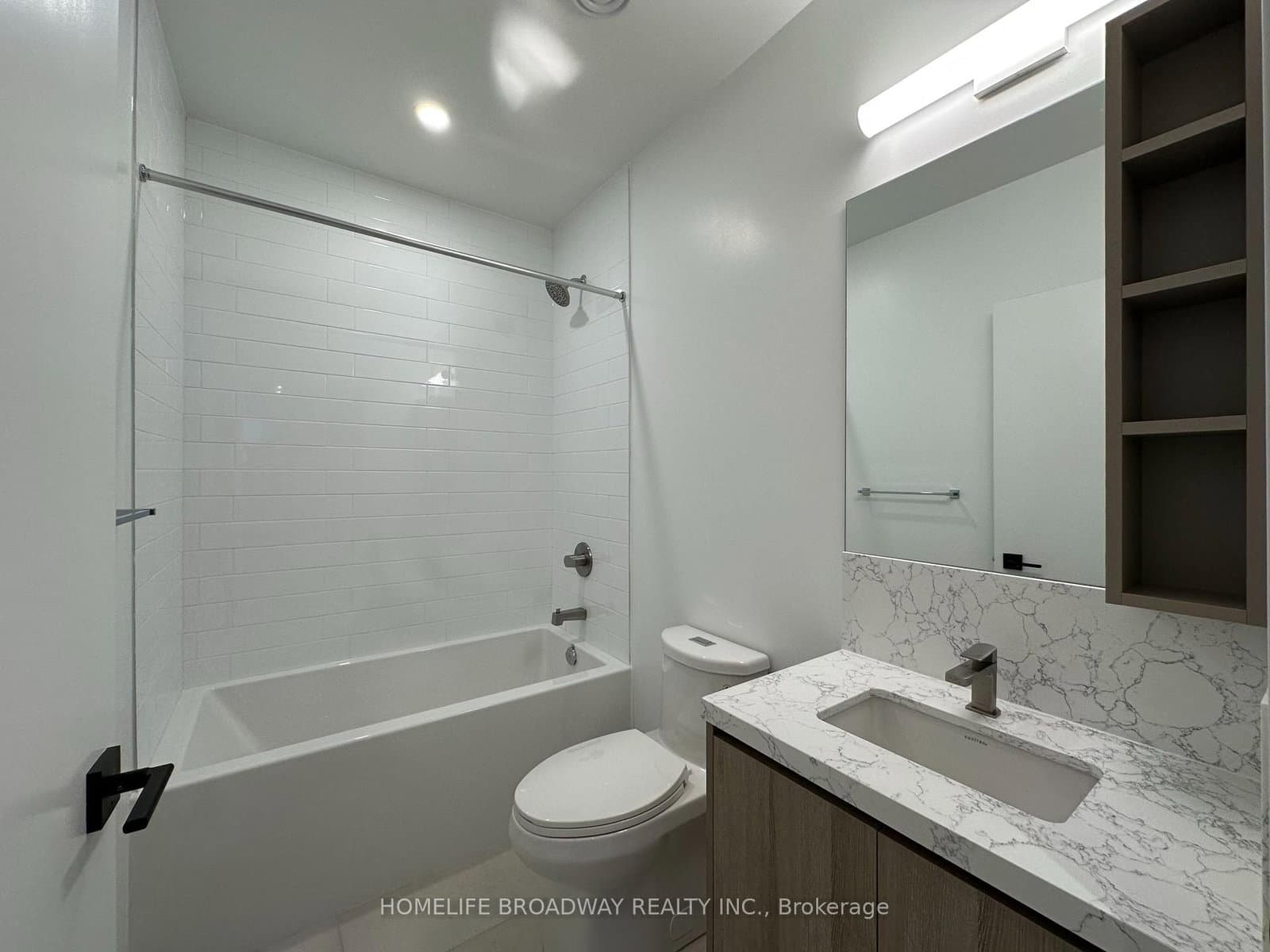 319 Jarvis Street, Unit PH5 thumbnail 6