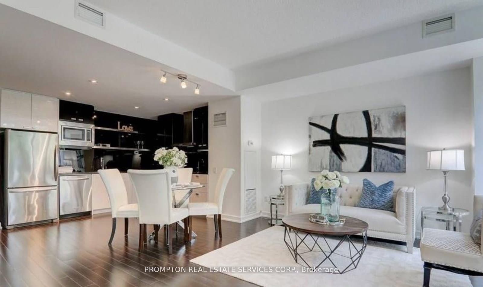 121 Mcmahon Drive, Unit TH10 - Image 1