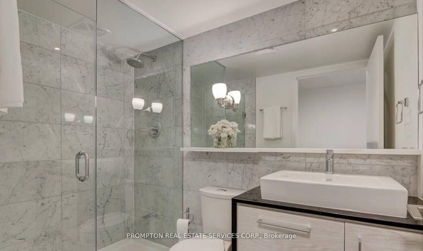 121 Mcmahon Drive, Unit TH10 thumbnail 4