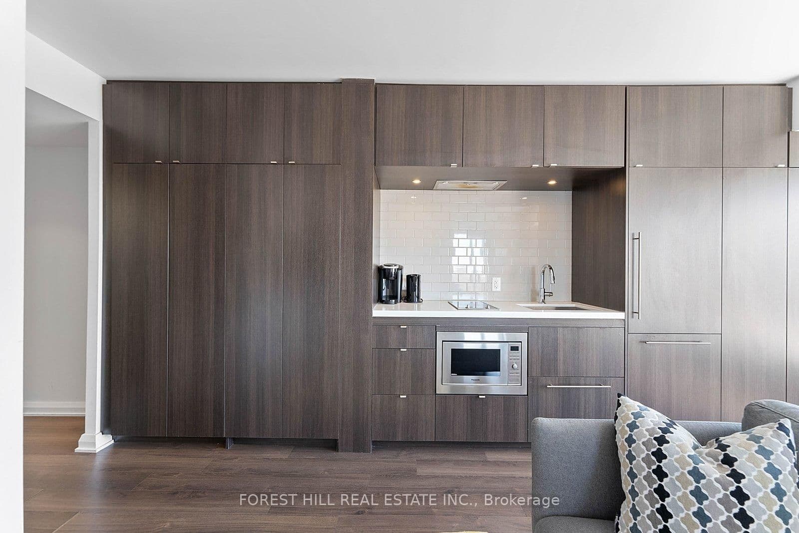 155 Yorkville Avenue, Unit 2917 thumbnail 11