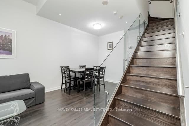 121 McMahon Drive, Unit TH12 thumbnail 17