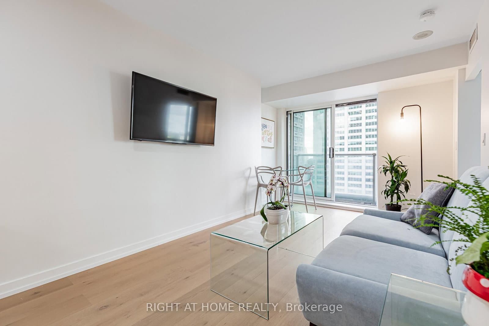8 Park Road, Unit 3116 thumbnail 12