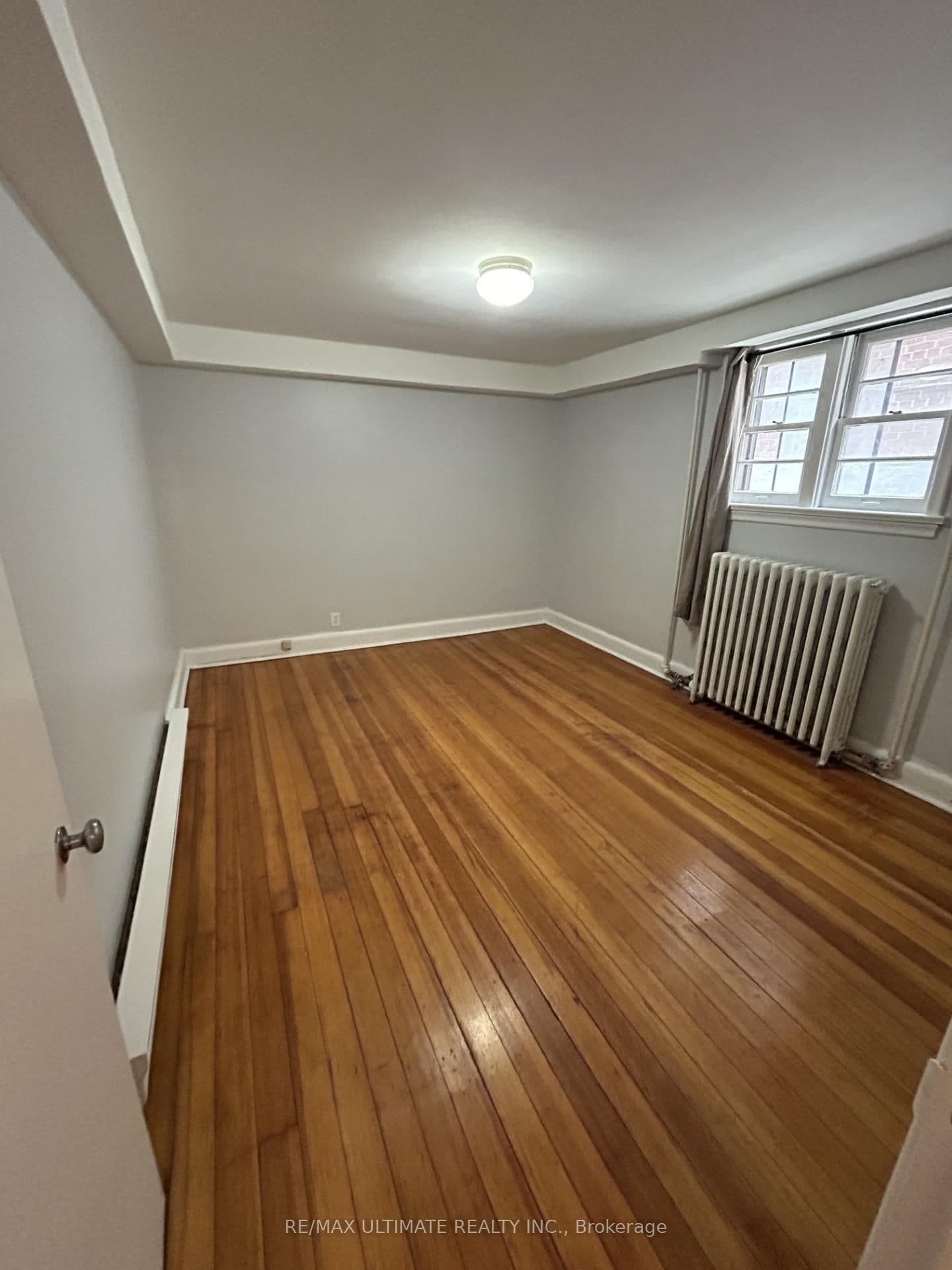 19 Castlefield Avenue, Unit 1 thumbnail 3