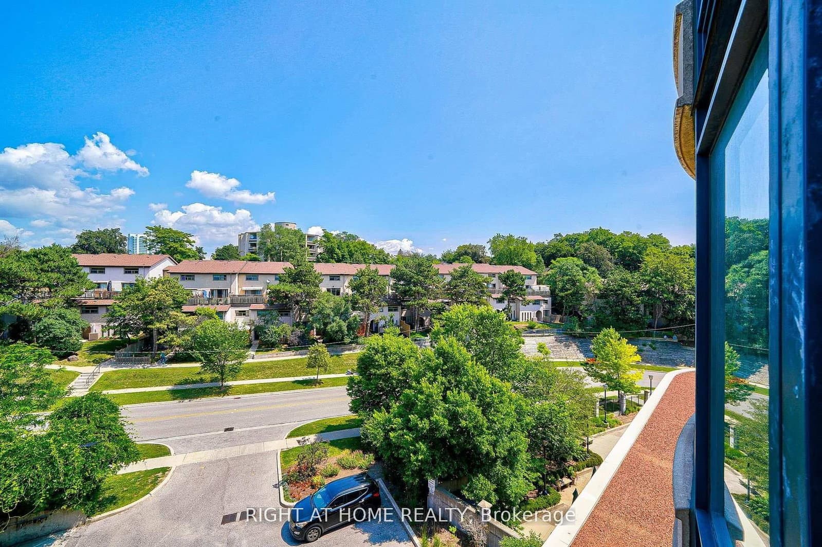 18 Valley woods Road, Unit 813 thumbnail 18