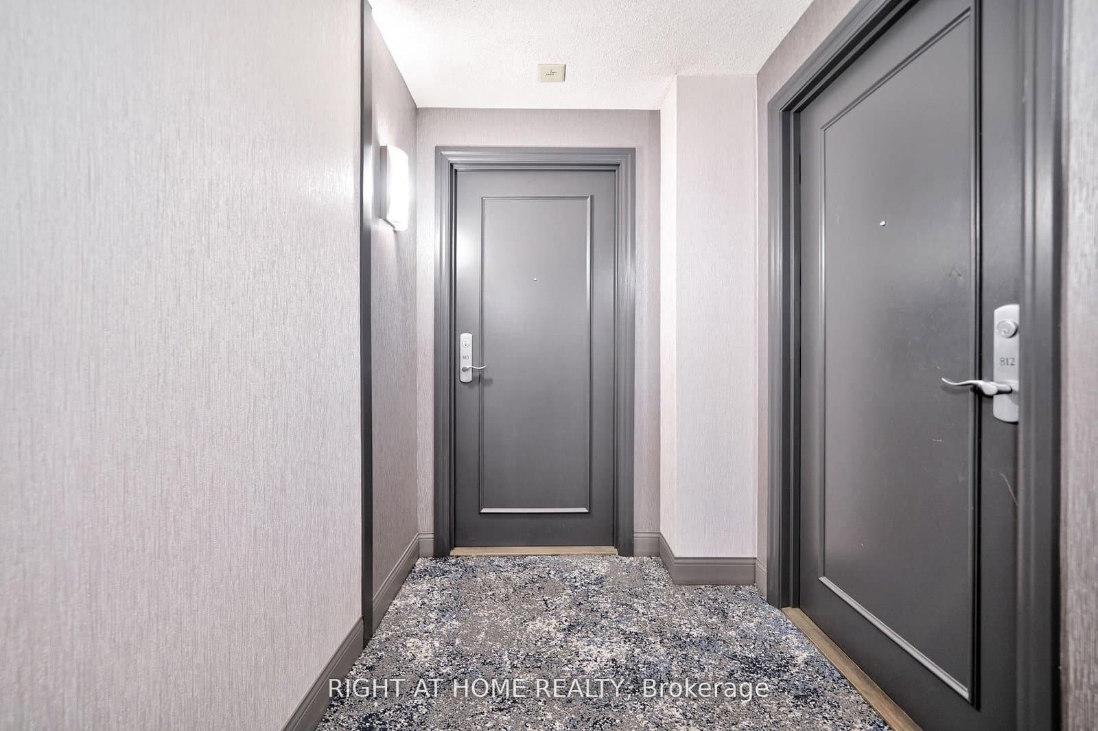 18 Valley woods Road, Unit 813 thumbnail 4