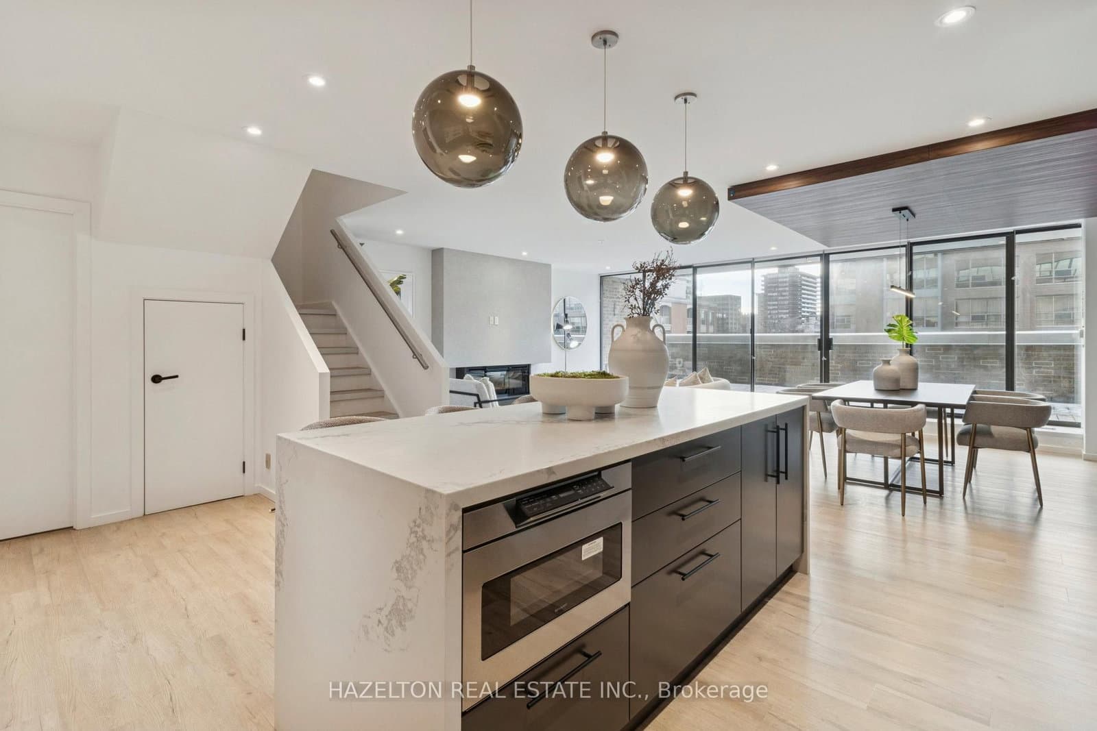 55A Avenue Road, Unit 405 thumbnail 10
