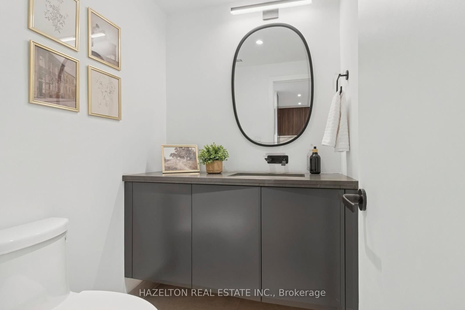55A Avenue Road, Unit 405 thumbnail 14