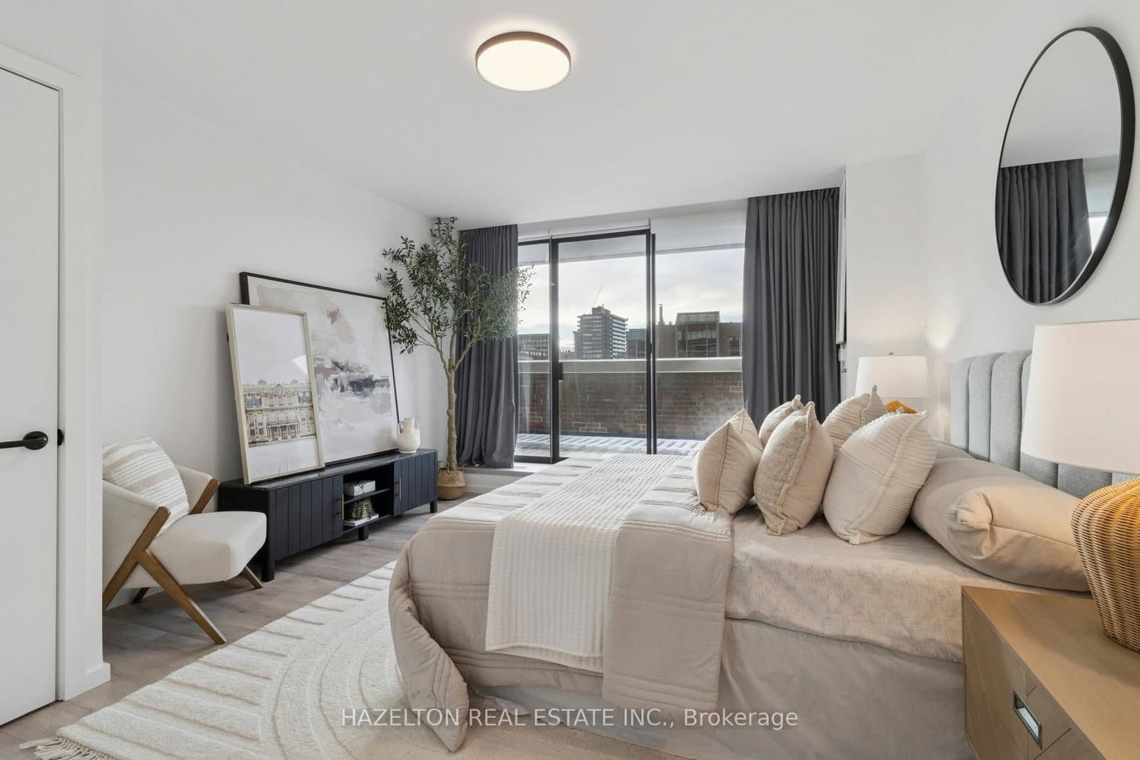 55A Avenue Road, Unit 405 thumbnail 15