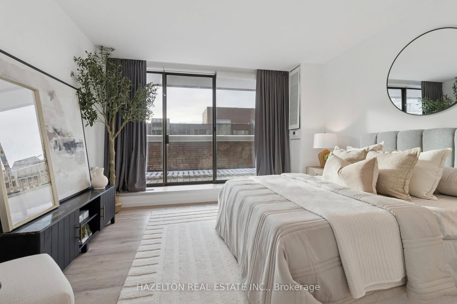 55A Avenue Road, Unit 405 thumbnail 16