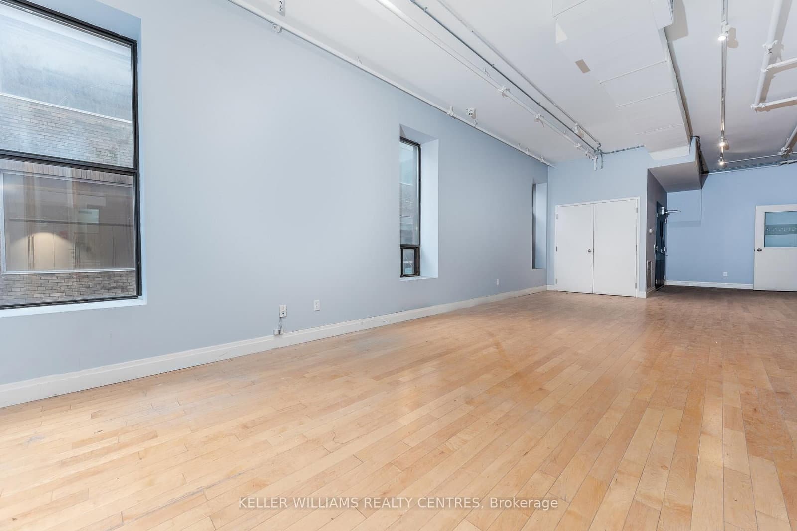 489 Queen Street W, Unit 201 thumbnail 4