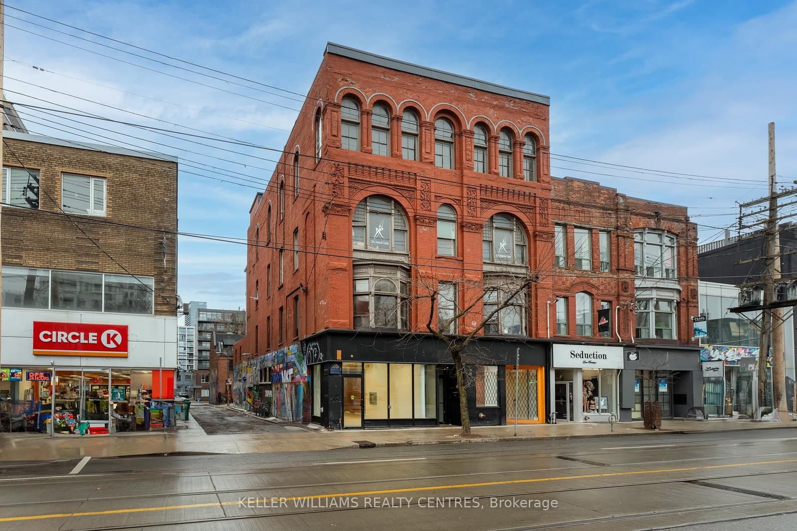 489 Queen Street W, Unit 201 thumbnail 9