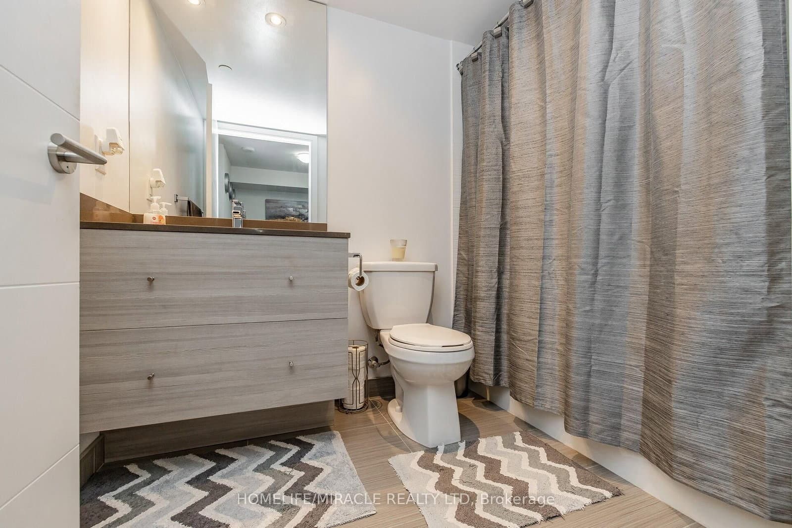 525 Adelaide Street W, Unit 501 thumbnail 8