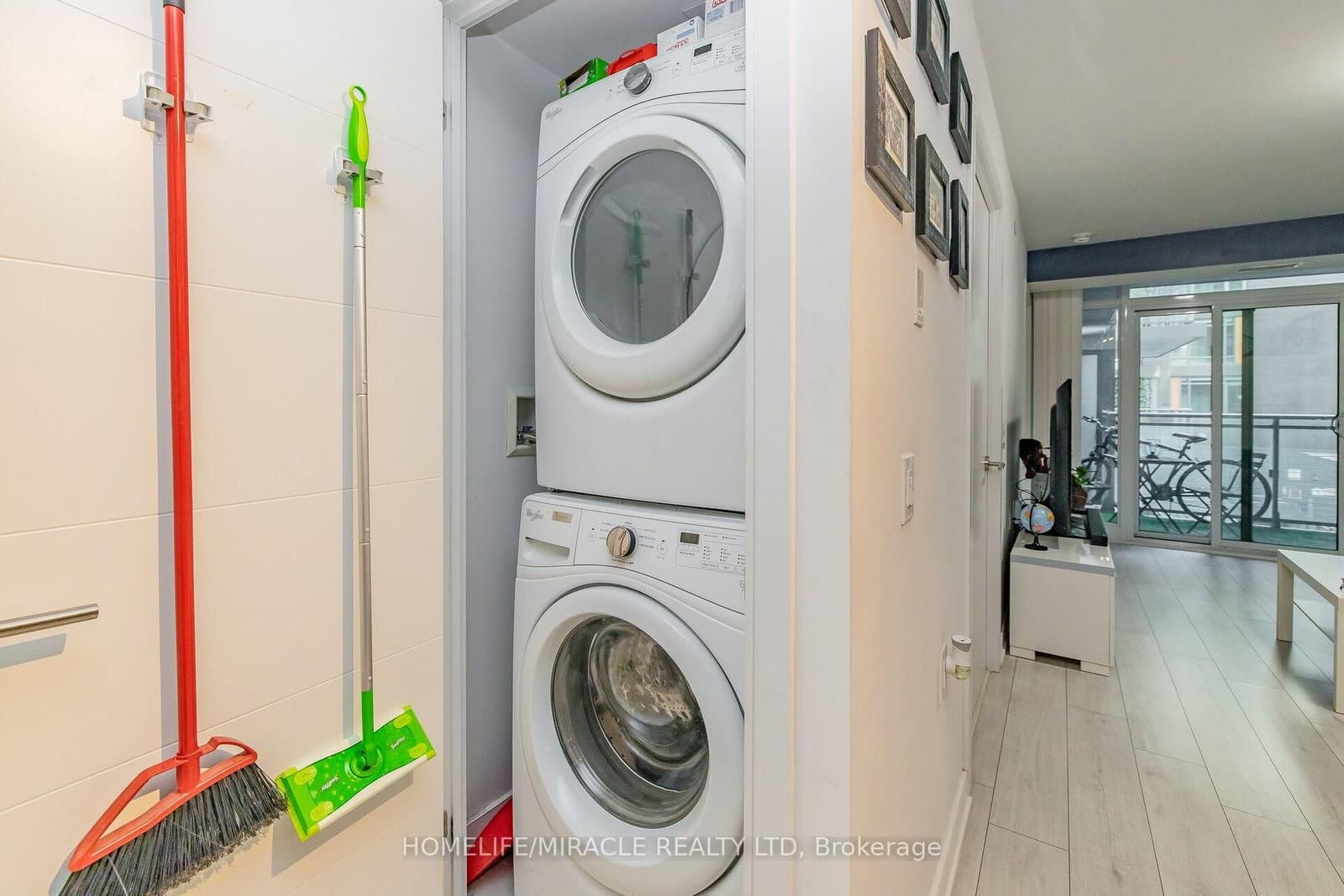 525 Adelaide Street W, Unit 501 thumbnail 9