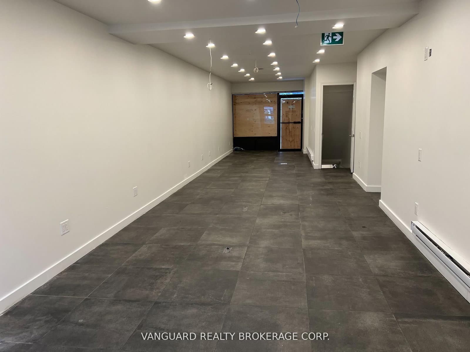1623 Eglinton Avenue W thumbnail 5
