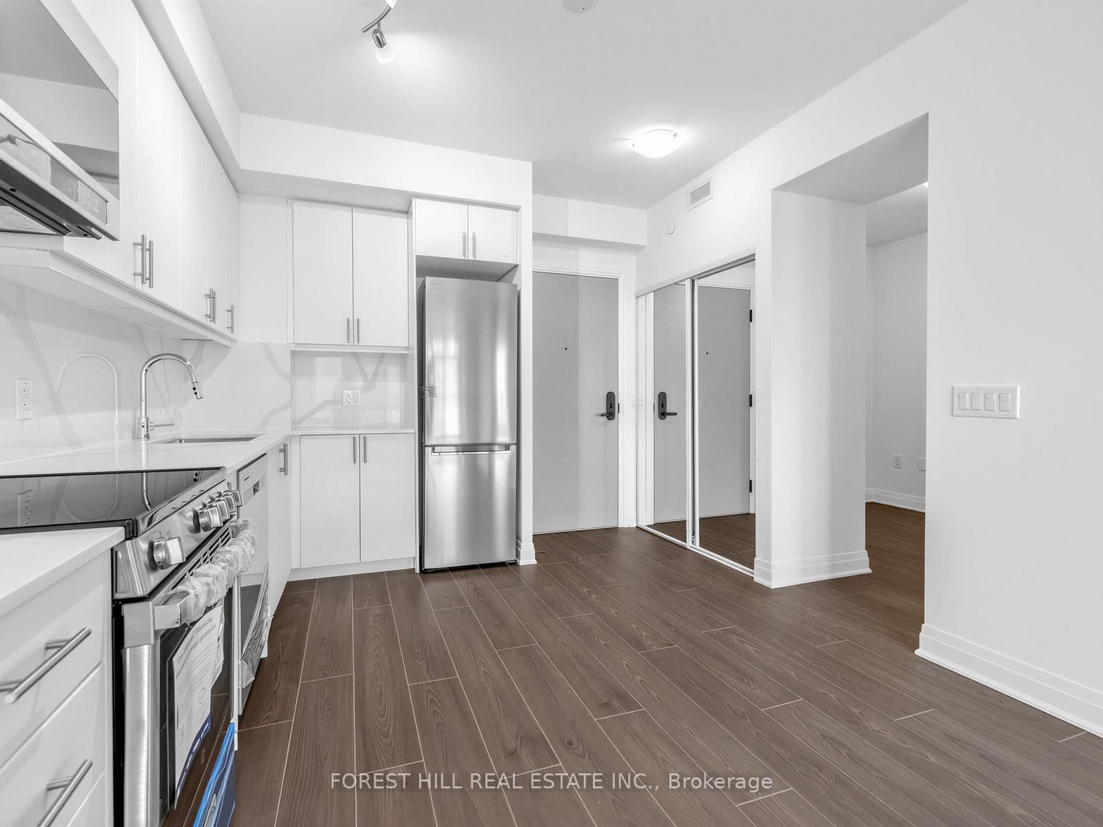 700 Sheppard Avenue W, Unit 602 thumbnail 12