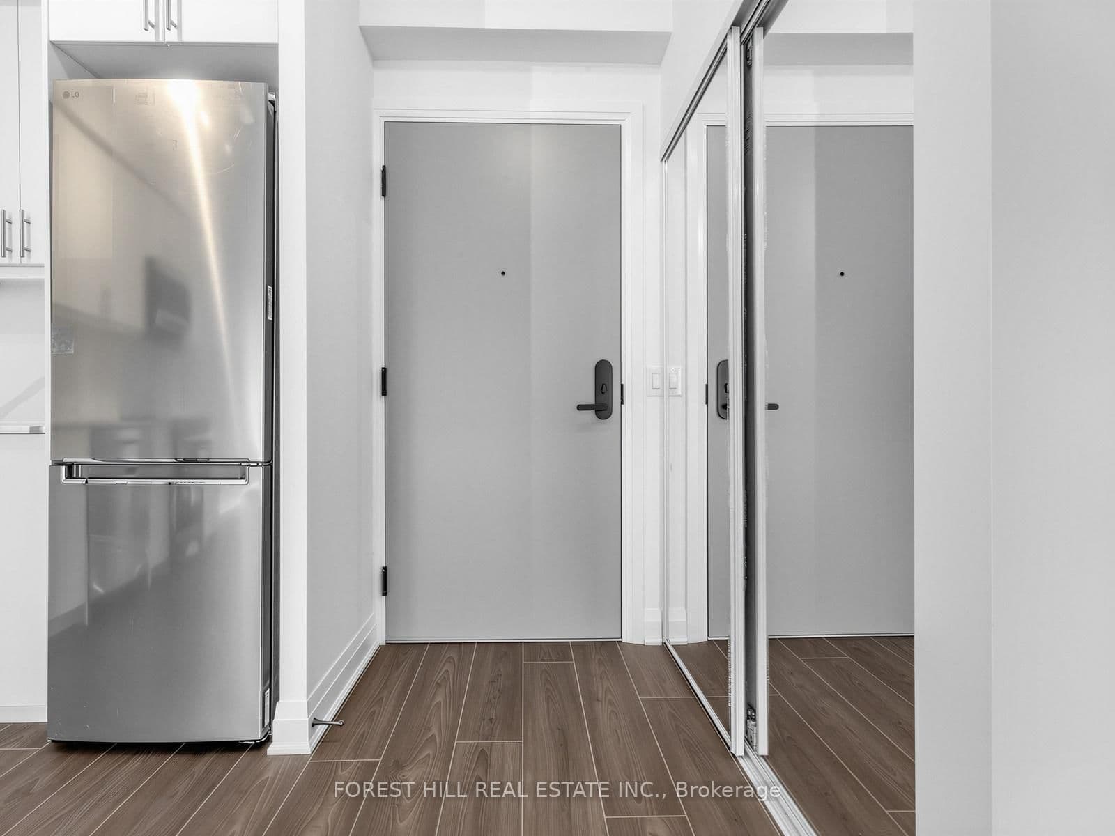 700 Sheppard Avenue W, Unit 602 thumbnail 3