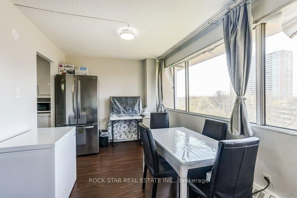 10 Sunny Glenway, Unit 708 thumbnail 12