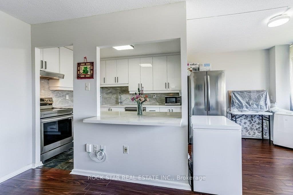 10 Sunny Glenway, Unit 708 thumbnail 16