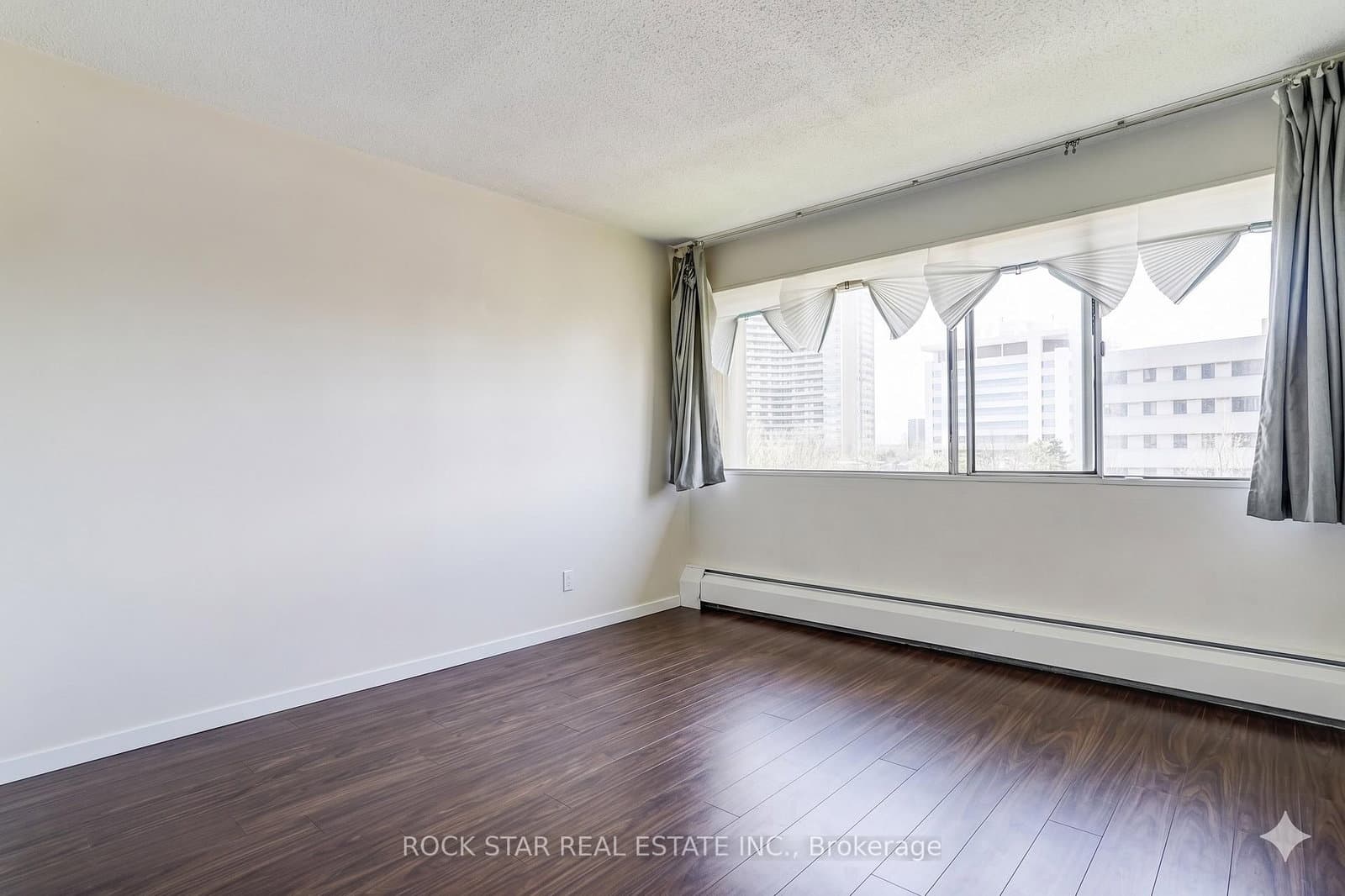 10 Sunny Glenway, Unit 708 thumbnail 18