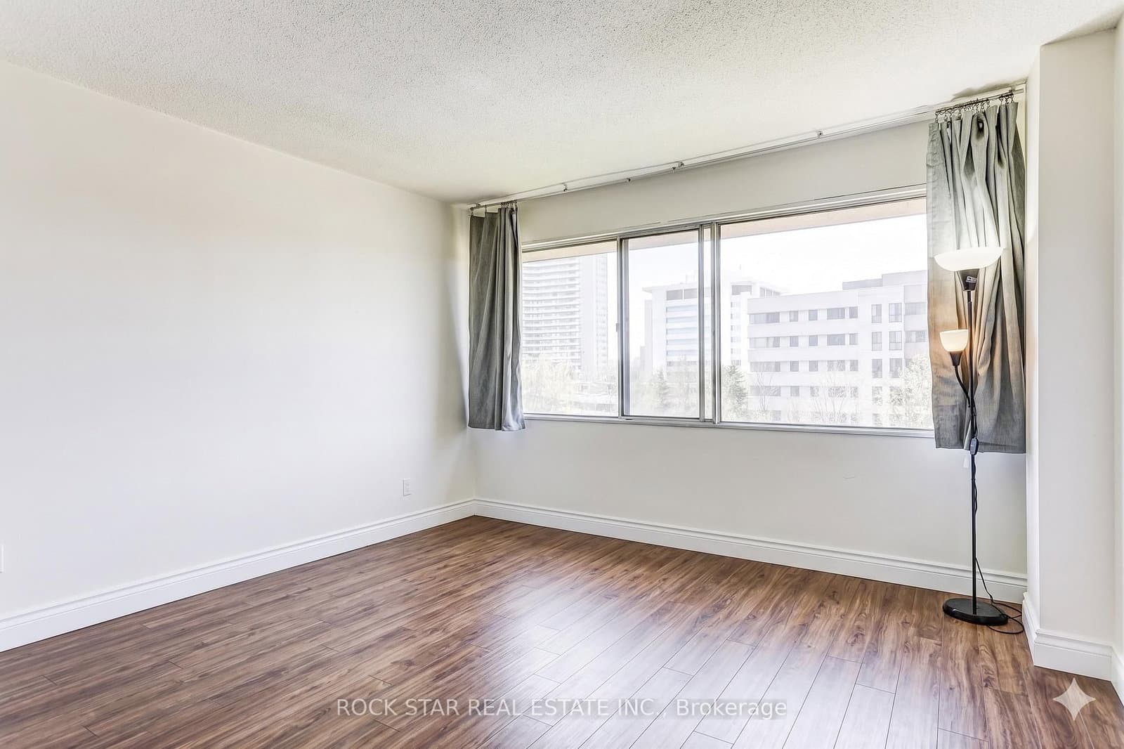 10 Sunny Glenway, Unit 708 thumbnail 21