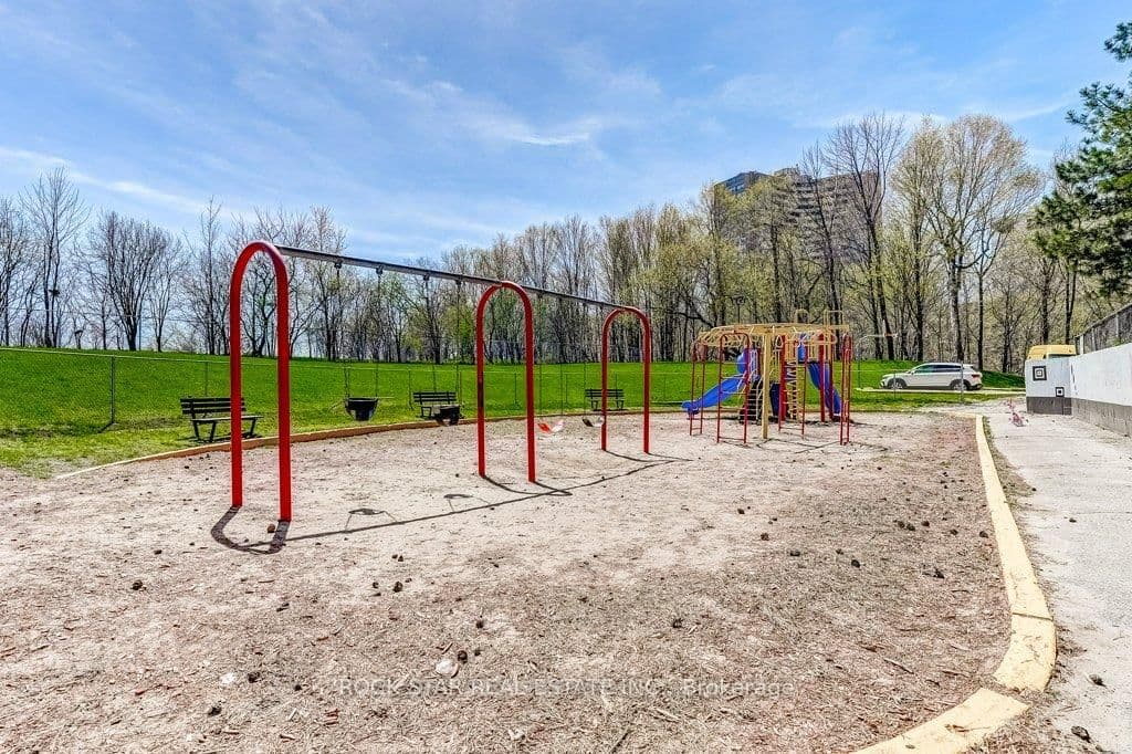 10 Sunny Glenway, Unit 708 thumbnail 24