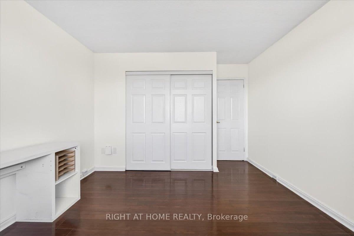 100 Leeward Glenway, Unit 708 thumbnail 17