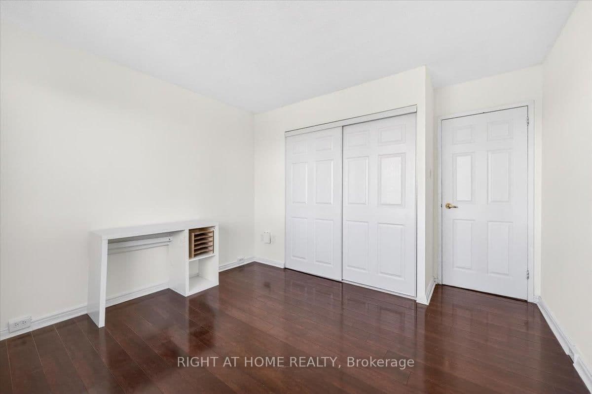 100 Leeward Glenway, Unit 708 thumbnail 20