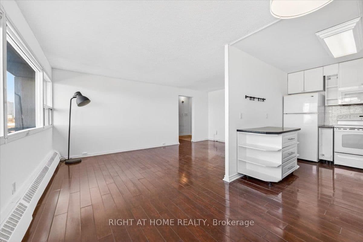 100 Leeward Glenway, Unit 708 thumbnail 5