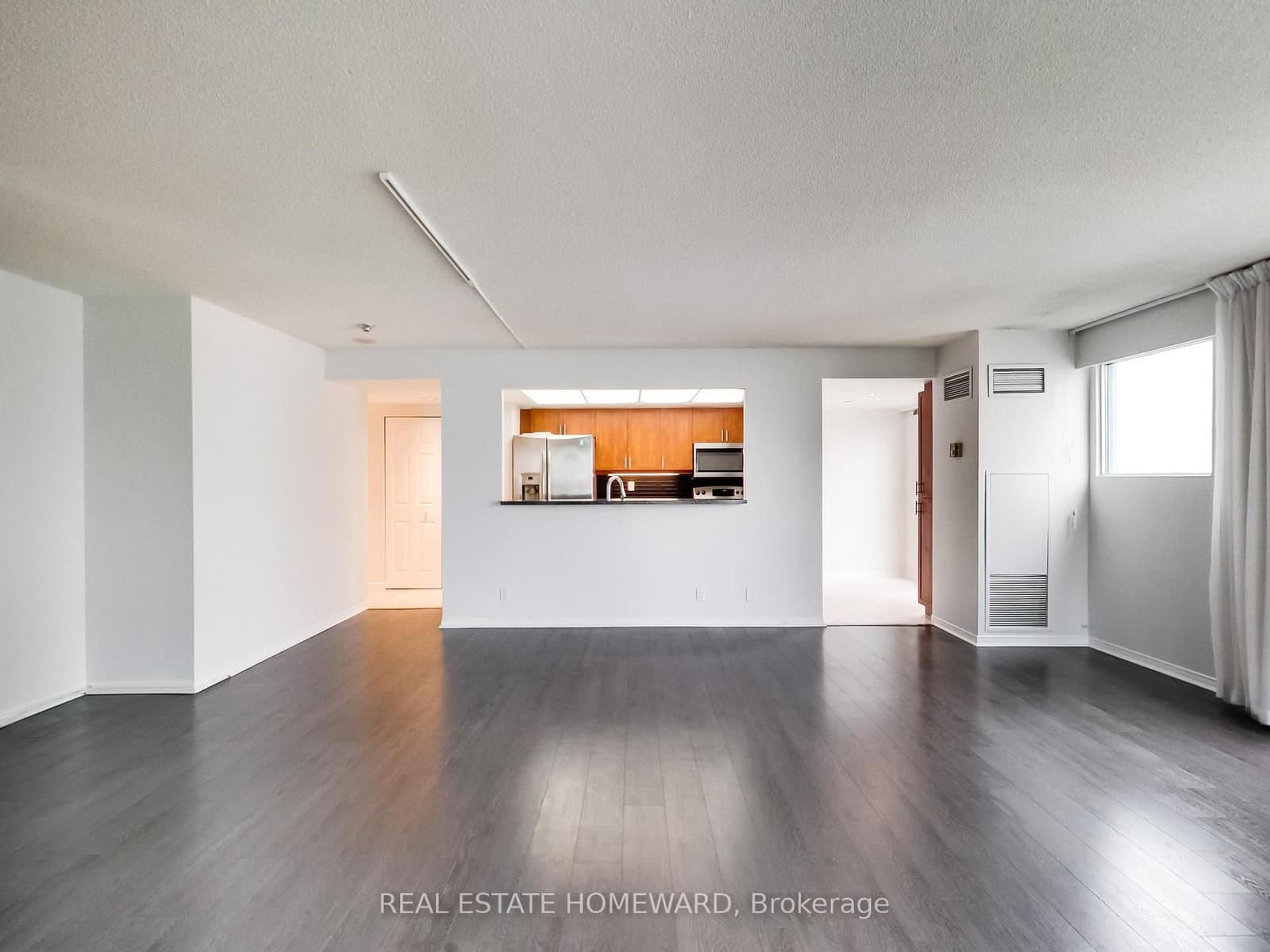 77 Harbour Square, Unit 1208 thumbnail 21
